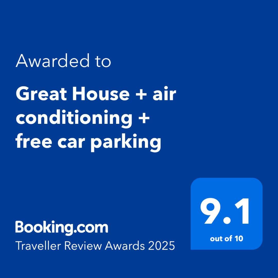 Great House + Air Conditioning + Free Car Parking Manchester Exterior foto